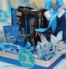 Gubahan hantaran perkahwinan untuk lelaki contoh gubahan mp3 & mp4. Ù…Ù†Ø´Ø§Ø± Ø±ÙˆÙ…Ø§Ù†Ø³ÙŠ ØªØ¬Ø±ÙŠØ¯Ù‡Ø§ Hantaran Set Tali Pinggang Designedbysea Com