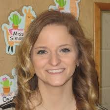 Lindsay Metz's Instagram, Twitter & Facebook