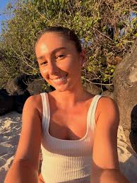 Summer Simon (@summer.simon) • Instagram photos and videos