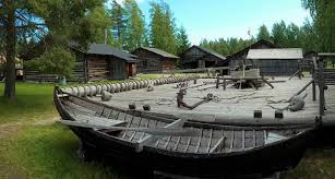 Tiedosto:Savottalaisten tarvikkeita ja rakennelmia.jpg – Wikipedia