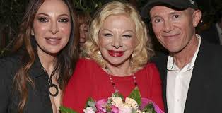 Tutto pronto per il mare festival, a milazzo gabriella germani e sandra milo. Sandra Milo Choc Devo Lavorare A A 87 Anni I Miei Figli Sono Disoccupati Foto E Video Oggi