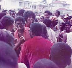 Edgar Burgos Als Ik Puur Surinaamse Muziek Zou Maken Denk Ik Niet Dat Ik Een Living Had This track is on the 3 following albums edgar burgos als ik puur surinaamse