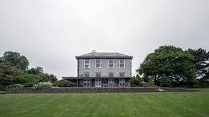 Coastal style becomes popular in home designs for its cozy atmosphere featuring vivid blue, bright light and natural materials such as wood. Price Myers Coastal House