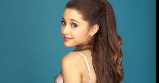 Tantôt en opération séduction, tantôt à exprimer des regrets, il est également en pleine opération de promotion auprès des médias. Ariana Grande Accident De Voiture Ariana Grande Songs