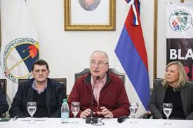 NO ES LO MISMO TIRAR DEL CARRO SOLO QUE EN CONJUNTO�, ASEGUR� PASSALACQUA EN EL LANZAMIENTO DEL BLACK FRIDAY QUE SE REALIZAR� POR PRIMERA VEZ EN TRES LOCALIDADES EN SIMULT�NEO | Diario