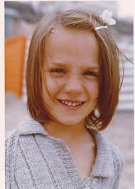 ZIJ KWAMEN UIT HET LAND VAN WAAS.