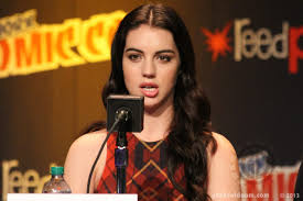 Reign Adelaide Kane As Mary Stuart Messalina