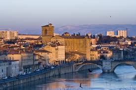 Météo du dimanche 7 mars 2021 à 21h00 sur tf1 présentée par tatiana silva ou evelyne dheliat. Meteo Romans Sur Isere 26100 Drome Previsions Meteo Gratuite A 15 Jours La Chaine Meteo