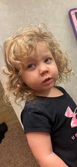 which the best hair spray product that can hold my daughter's curls like  type of extra hold/strong