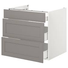 Arkada gordugunuz tv sehpami da komple kapladim sadece ayaklari ve ustundeki takimi bitmedi henuz ikea nin parlak siyah tv unitesi idi.tahta rengi de ayni. Enhet Cekmeceli Alt Dolap Beyaz Gri