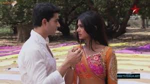 Jennifer Winget As Kumud In Tv Serial Saraswatichandra Jennifer Winget The Way He Looks Celebrities