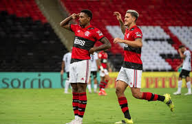 Victor vinícius coelho dos santos, commonly known as vitinho, is a brazilian footballer who plays as a striker and attacking midfielder for. Em Apenas 10 Jogos Na Temporada Vitinho Ja Supera Seu Total De Gols Marcados Em 2020 Lance