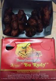 1/2 sendok teh baking powder. Jual Pisang Goreng Madu Bu Rudy Khas Surabaya Isi 10 Pcs Di Lapak Sky Store Sby Bukalapak