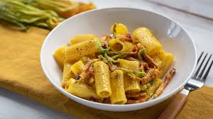Rigatoni Speck E Fiori Di Zucca Fatto In Casa Da Benedetta Rossi Ricetta Pasti Italiani Rigatoni Fiori Di Zucca