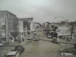 This Photo Is Shown Looking Up Main Street In Batesville In The Late 1950s Notice The Cities Service Station Historical Place Batesville Batesville Arkansas
