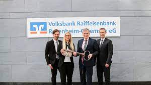 Was nach zukunft klingt, ist bei uns längst angekommen. Neue Leiterin Der Hauptgeschaftsstelle Wirtschaft In Der Region