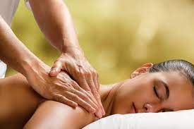 7 Benefits of Massage Therapy - Premierechiro