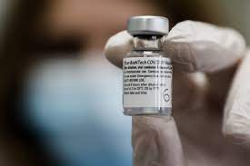 Engages in the discovery, development, and manufacture of healthcare products it operates through the pfizer innovative health (ih) and pfizer essential health (eh) segments. Israhl E3etazontai Peristatika Myokarditidas Apo To Embolio Ths Pfizer
