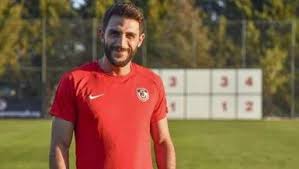 Takımın renkleri eflatun ve sarıdır. Eyupspor Ataga Kalkti Fotomac