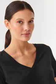 Dámská úpletová Halenka S Krátkým Rukávem Lisa VOLNÝ barva ČERNÁ