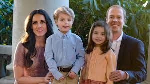 Prince william returns to hospital with prince george and princess charlotte. Lifetime S Meghan Markle And Prince Harry Movie Casts Kate Middleton Prince William And Their Kids Whas11 Com
