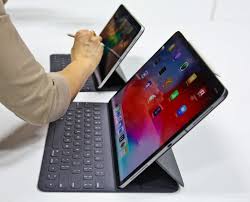 Apple S Ipados Is A Game Changing Software Update In 2020 Software Update Ipad Photo Apple