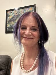 Single woman seeking 1-bedroom home near sea