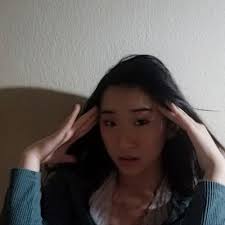 Evelyn Han's Instagram, Twitter & Facebook