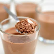 Mousse Au Yaourt Chocolat Et Cafe Recette En 2020 Mousse Chocolat Sans Oeuf Recette Mousse Au Chocolat Recettes De Mousse