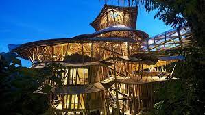 Eski tip evlerin ortasında bulunan, üstü açık etrafı çevrili avlular, başka hangi isimle anılır? Dunyanin En Siradisi 25 Airbnb Evi Seyahat Haberleri