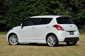 ついてます インチアップしたのに軽量なホイール スズキ zc32sスイフトスポーツ 2011年12月 2016年12月 中古車選びに役立つ 当時モノ 新車レビュー スタイルワゴン ドレスアップナビ カードレスアップの情報を発信するwebサイト スイフトスポーツ 中古
