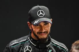Hamilton emotioneel over afscheid bij Mercedes: 'Ik probeer van elk moment  te genieten'