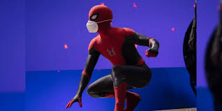 Filming is scheduled to begin in july 2020 in atlanta. Tom Holland Bromea Sobre Que Spider Man Tendra Un Nuevo Peinado En El Video Del Set La Neta Neta