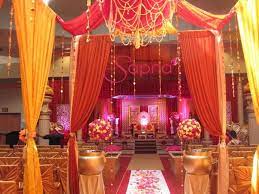 Pin By Jen M On Indian Wedding Decor Mandap Designs Mandap Decor Red Wedding Decorations Indian Wedding Decorations Wedding Mandap