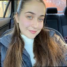 Thrilled to announce my graduation from RMIT University with a Bachelor of  International Business 🎓 I'm thankful for my supportive family, friends  and tutors over these 3 years who have helped fuel… |