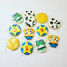 Kelleyhart has uploaded 1162 photos to flickr. Cindyrella Cakes Auf Twitter Toy Story Theme Baby Shower Cindyrellacakes Toystory Toy Story Woody Buzzlightyear Buzz Sherrif Toystoryparty Babyshower Themeparty Newmom Baby Cookies Customcookies Cupcakes Customcakes Outthebox