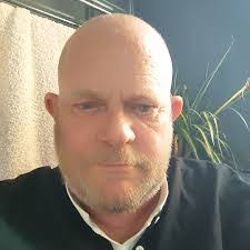 Isabelle Buck's Instagram, Twitter & Facebook