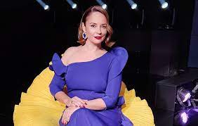 Tv&radio personality, unicef good will ambasador for romania, life coach, humanitarian activist, tv/radio/documentaries around the world producer. Cum A Schimbat O Pe Andreea Marin RelaÈ›ia Cu Adrian Brancoveanu