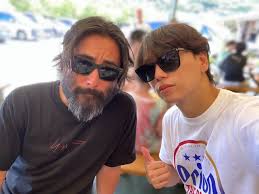 公式YouTubeチャンネルを開設しました！！！！ タイトル 「どうも、山崎育三郎です。」 ミュージカル、コンサート、映像作品へ挑む過程を密着したり、会いたい人に会ったり、食を楽しんだり、等身大の自分で楽しみながらやっていきます。 初回ゲストは 孝之。 沖縄で2人で ...