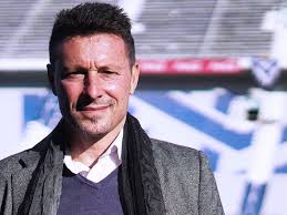 Vélez: Jonathan Menéndez, el refuerzo al caer :: Olé