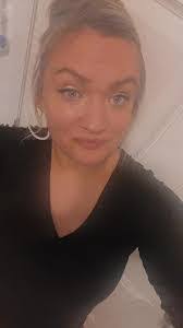 Desiree Hager's Instagram, Twitter & Facebook