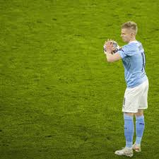 Oleksandr zinchenko, 24, ukrayna manchester city, 2016'den beri sol bek piyasa değeri: He Is Number One In The World Oleksandr Zinchenko Heaps Praise On One Man City Name Ahead Of Champions League Final Sports Illustrated Manchester City News Analysis And More