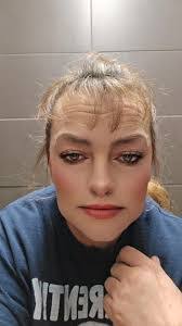 Danielle Woodford's Instagram, Twitter & Facebook