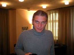 Олег тиньков откровенно рассказал о перенесенной им тяжелой болезни и о том, как врачи выявили у банкира рак крови. Sostav Ru Liga Chempionov Oleg Tinkov Velikij Chelovek Ne Dolzhen Govorit Chto On Velikij