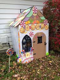 We'll never go hungry again with this!. Pin By Reina Daqueen On 2013 Build A Haunt Hansel And Gretel House Candy House Halloween Themes