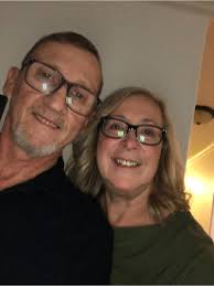 Cute cupcake bakeries with a sit down area I can take my daughter to this  Wednesday for her bday??