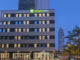 We are located right after the mashtots park, which is in the very center of yerevan city. Die 10 Besten Holiday Inn Hotels In Deutschland Booking Com