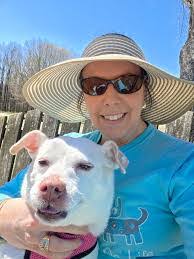 Kelly Simpkins's Instagram, Twitter & Facebook