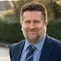 Kerry Hamer's Instagram, Twitter & Facebook