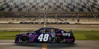 How much money do drivers make? Gallery The 2021 Nascar Daytona 500 Lineup